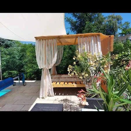 Rozsa Nyaralo Holiday home Bekesszentandras
